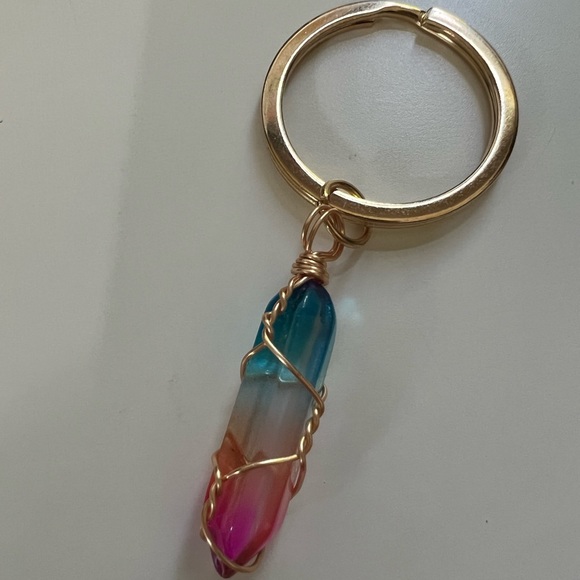 Rainbow crystal keychain - Picture 2 of 2